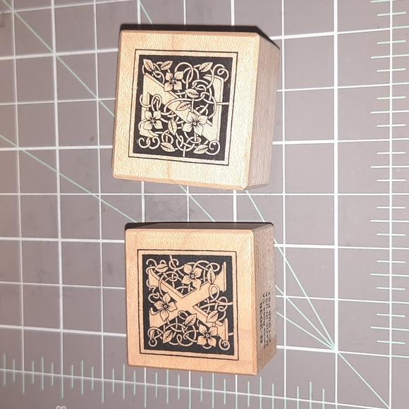 Monogram rubber stamps square with floral vine - Picture 16 of 16
